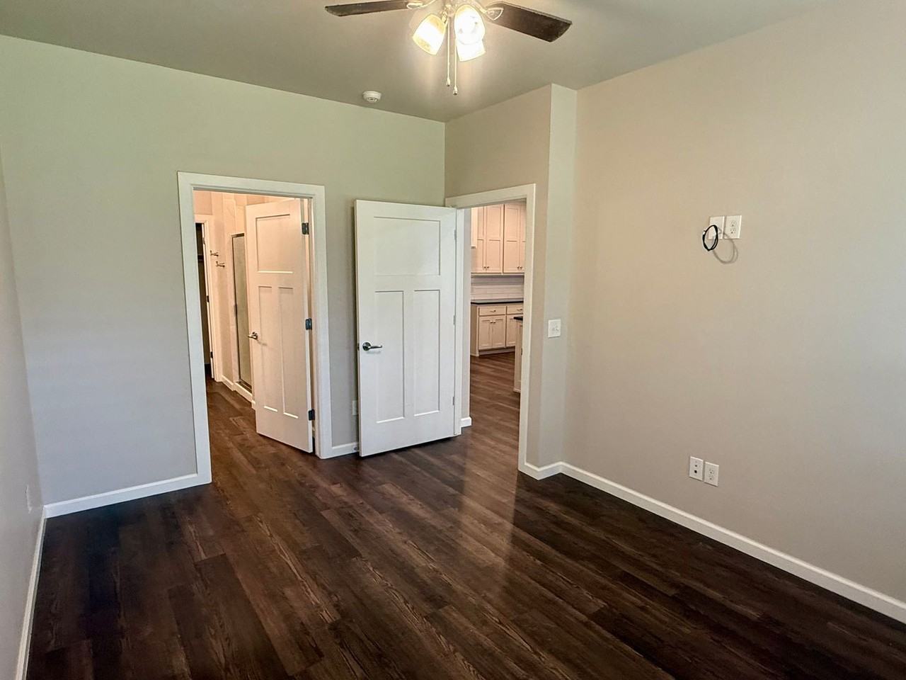 6509 Bentwood Villas Dr #B - Photo 6 of 14