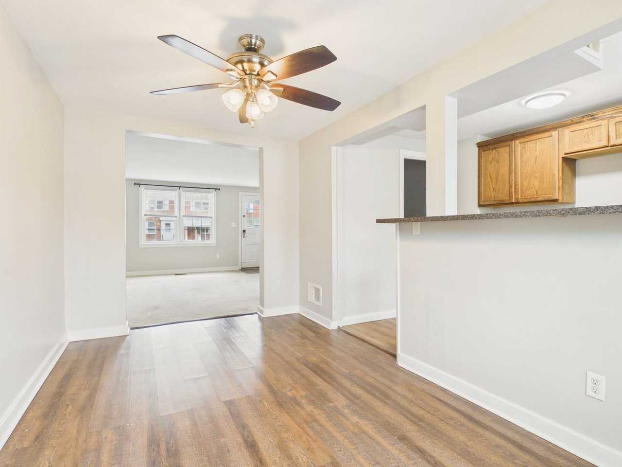 2410 Kensington St - Photo 4 of 23