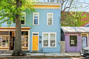 featured image of 216 4th St