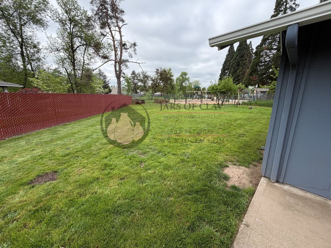 3370 Beacon Ct Ne - Photo 2 of 13