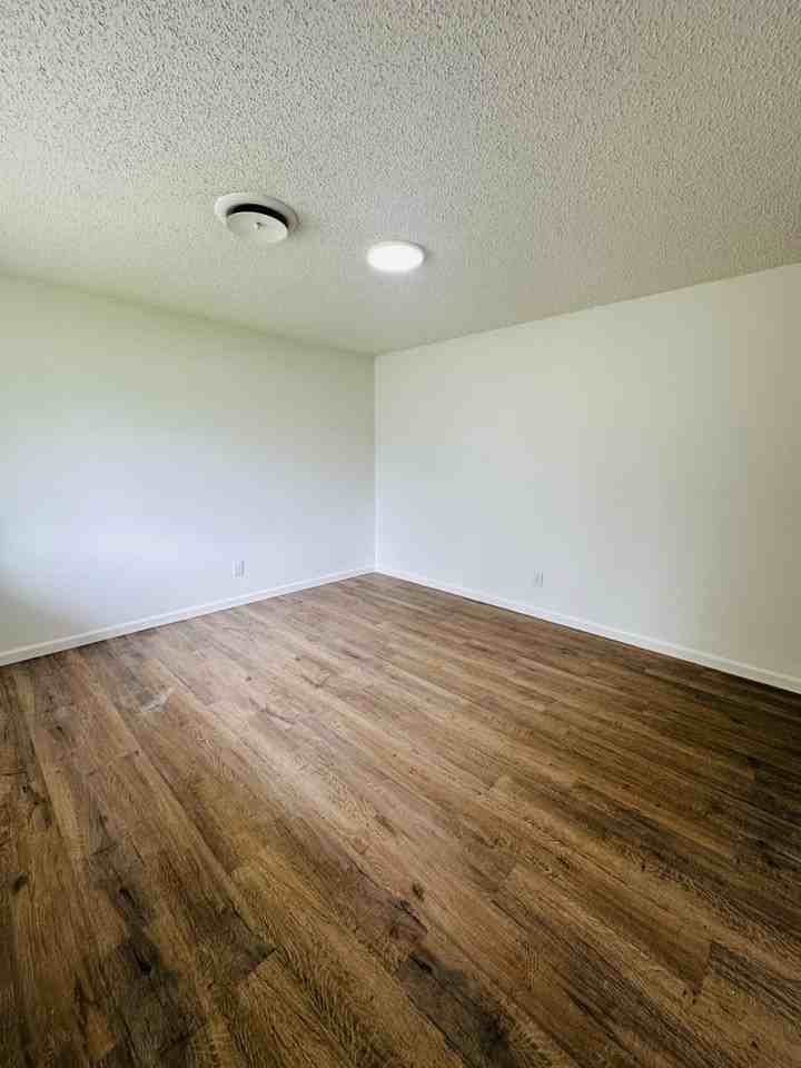 8917 Fresno St - Photo 2 of 12