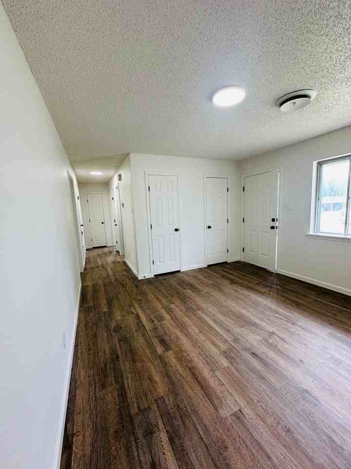 8917 Fresno St - Photo 3 of 12