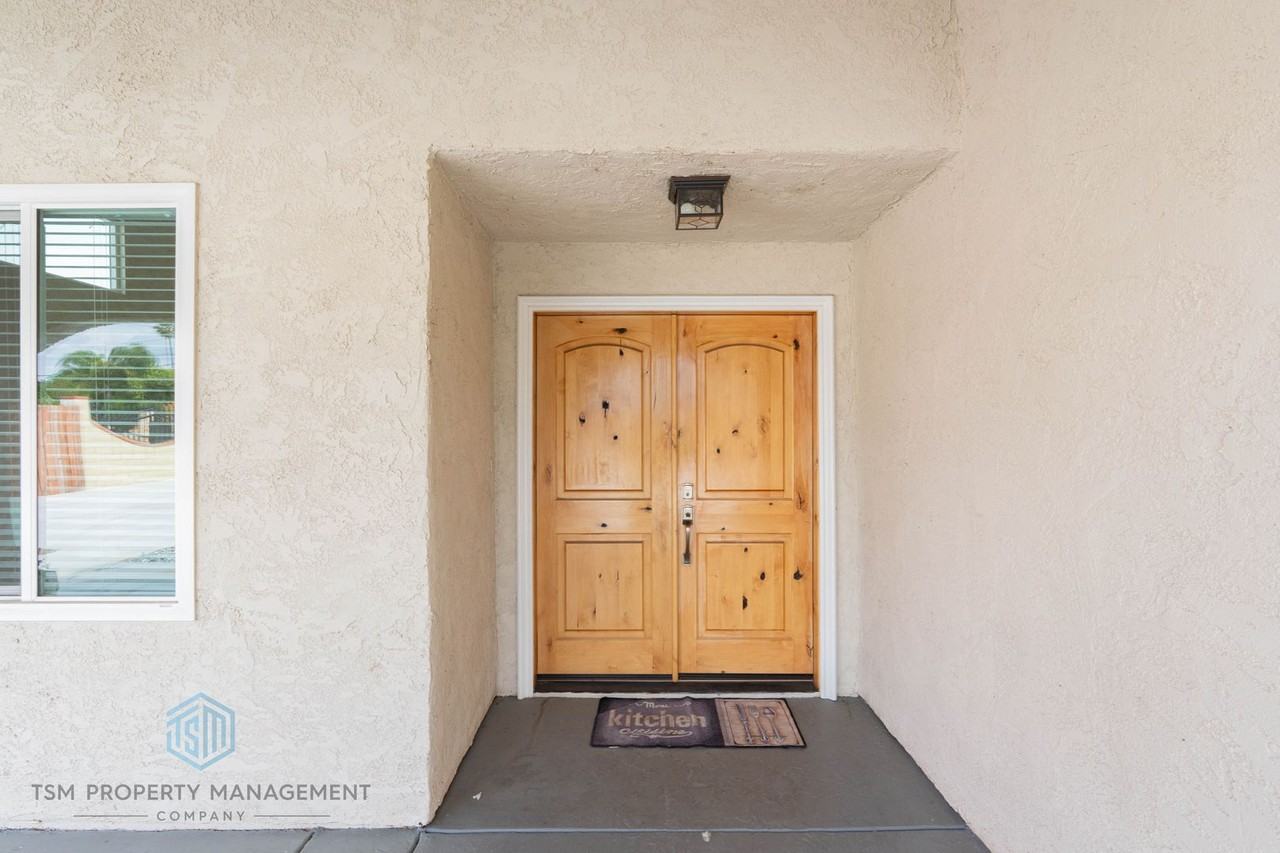 13635 Arrow Blvd - Photo 3 of 21