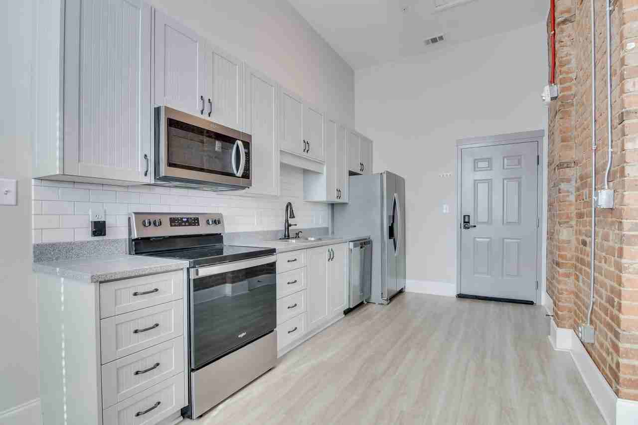 164 N Louisville St #4 - Photo 3 of 13