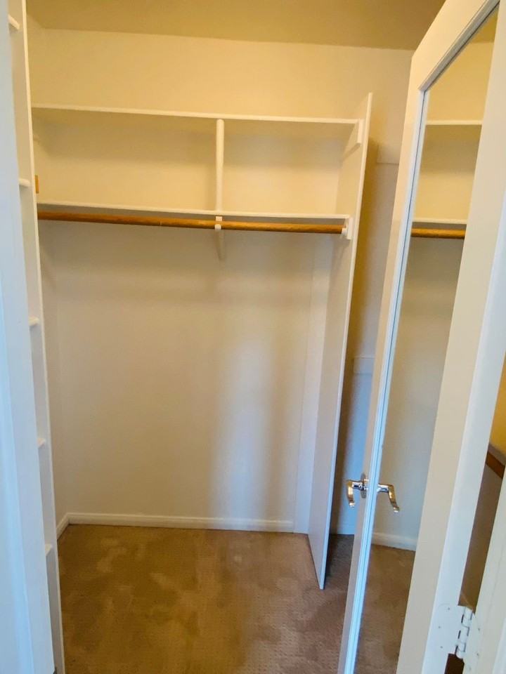 1162 Alexandra Ln - Photo 2 of 29