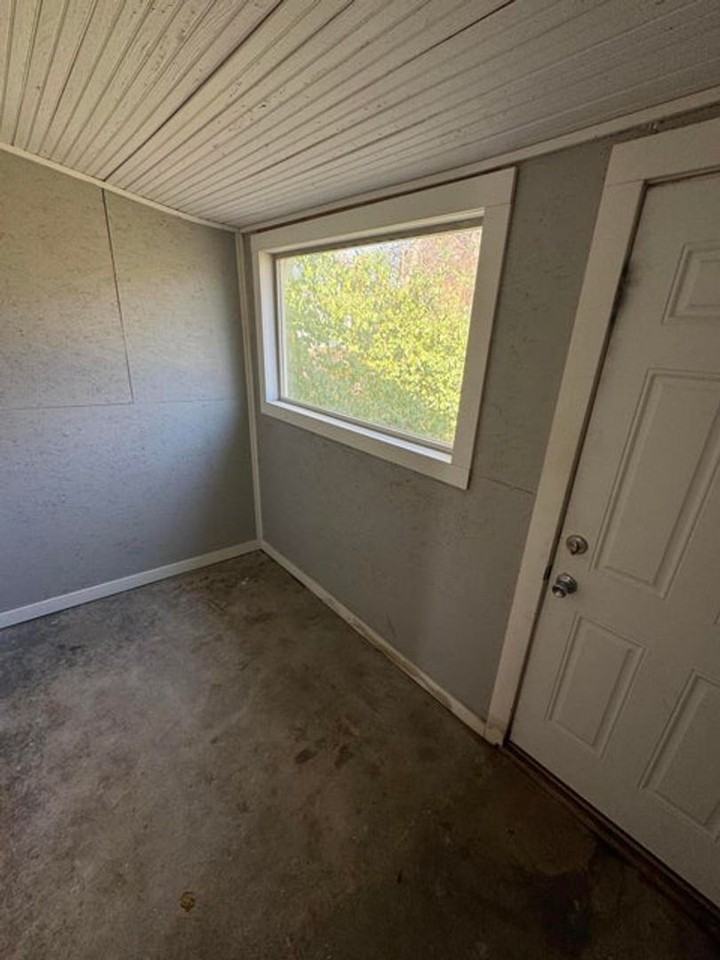 1722 N Fremont Ave - Photo 7 of 13