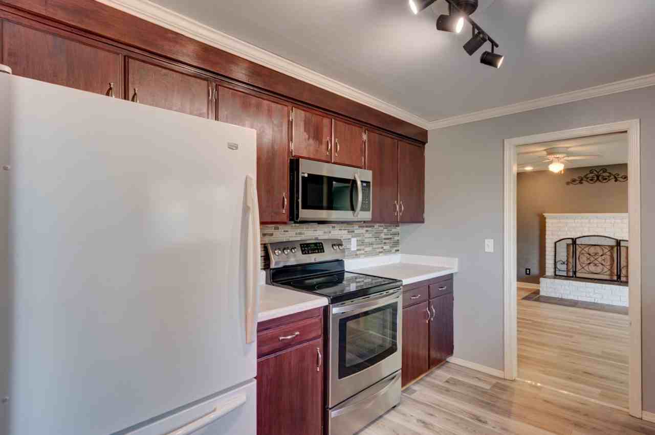 650 Sw 4th Ave - Photo 4 of 26