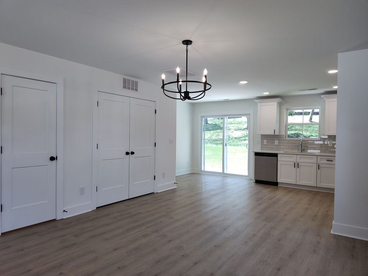 1415 Arden Ave - Photo 5 of 25