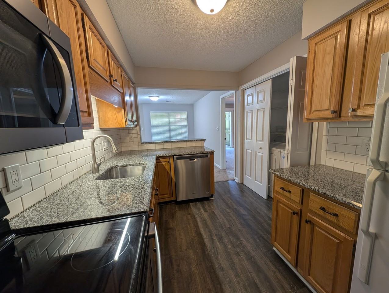 5001 Sharon Rd #K - Photo 3 of 20