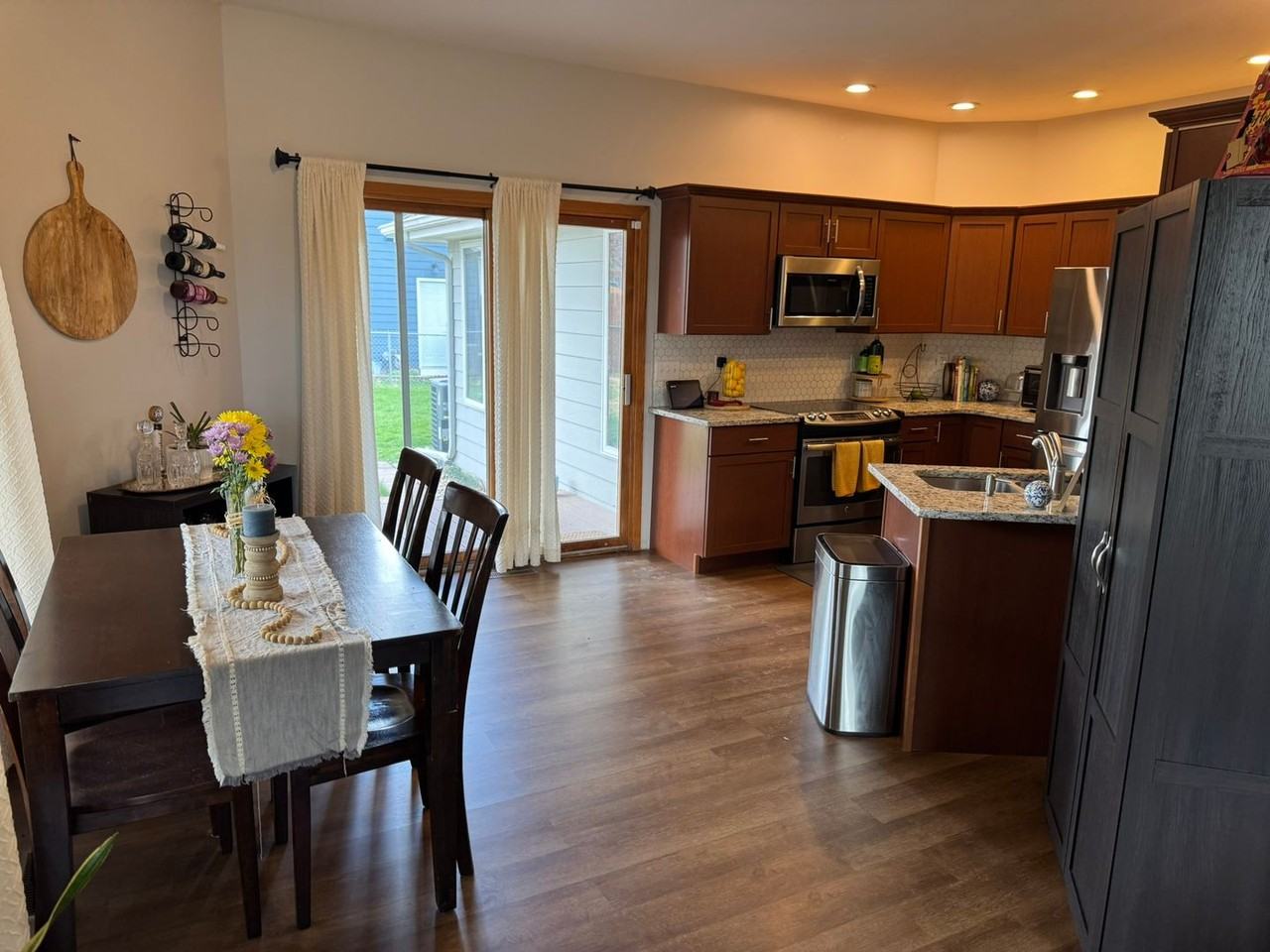 1217 Idaho Ave - Photo 6 of 36
