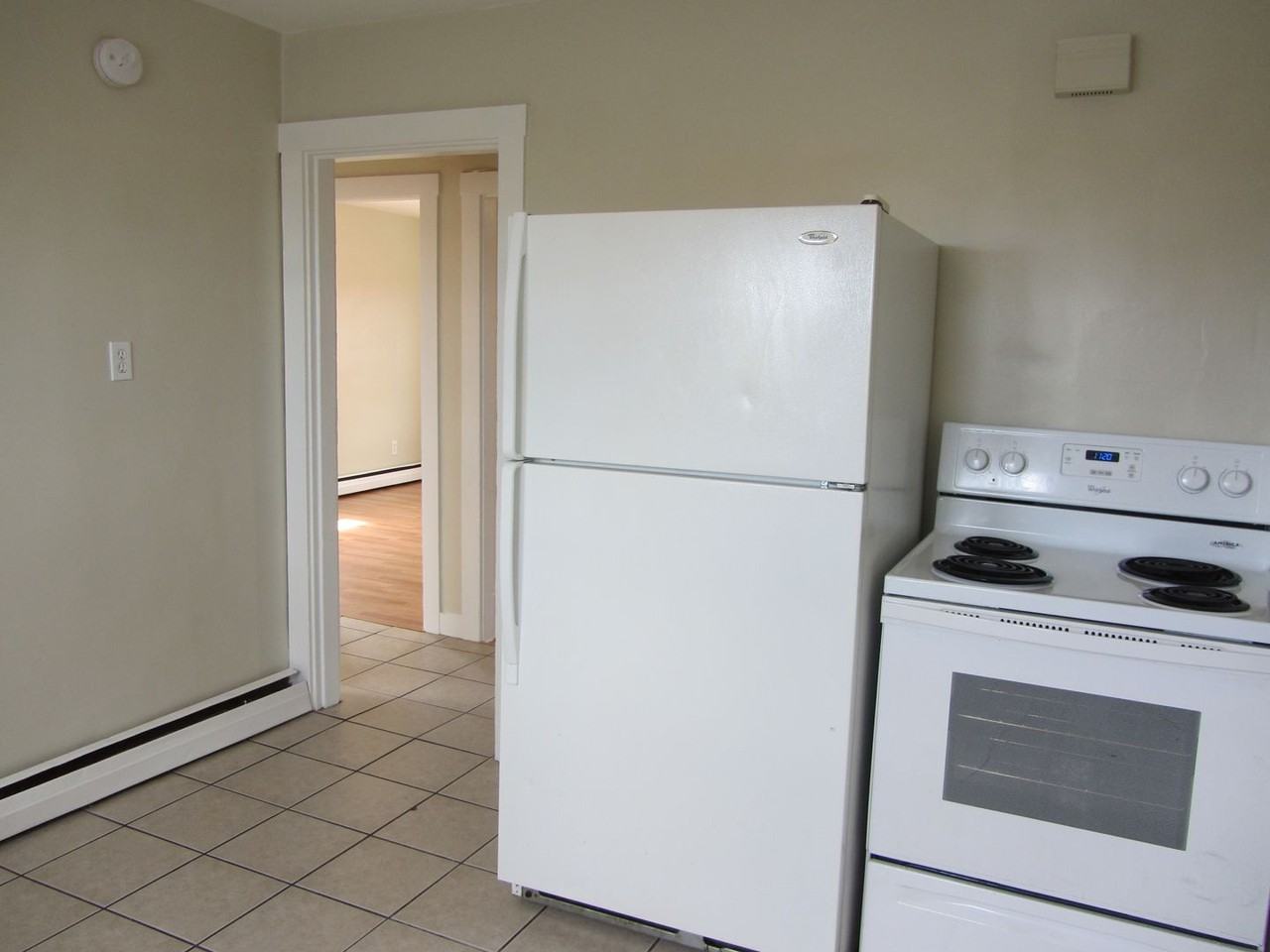 13 Bacon St - Photo 3 of 13