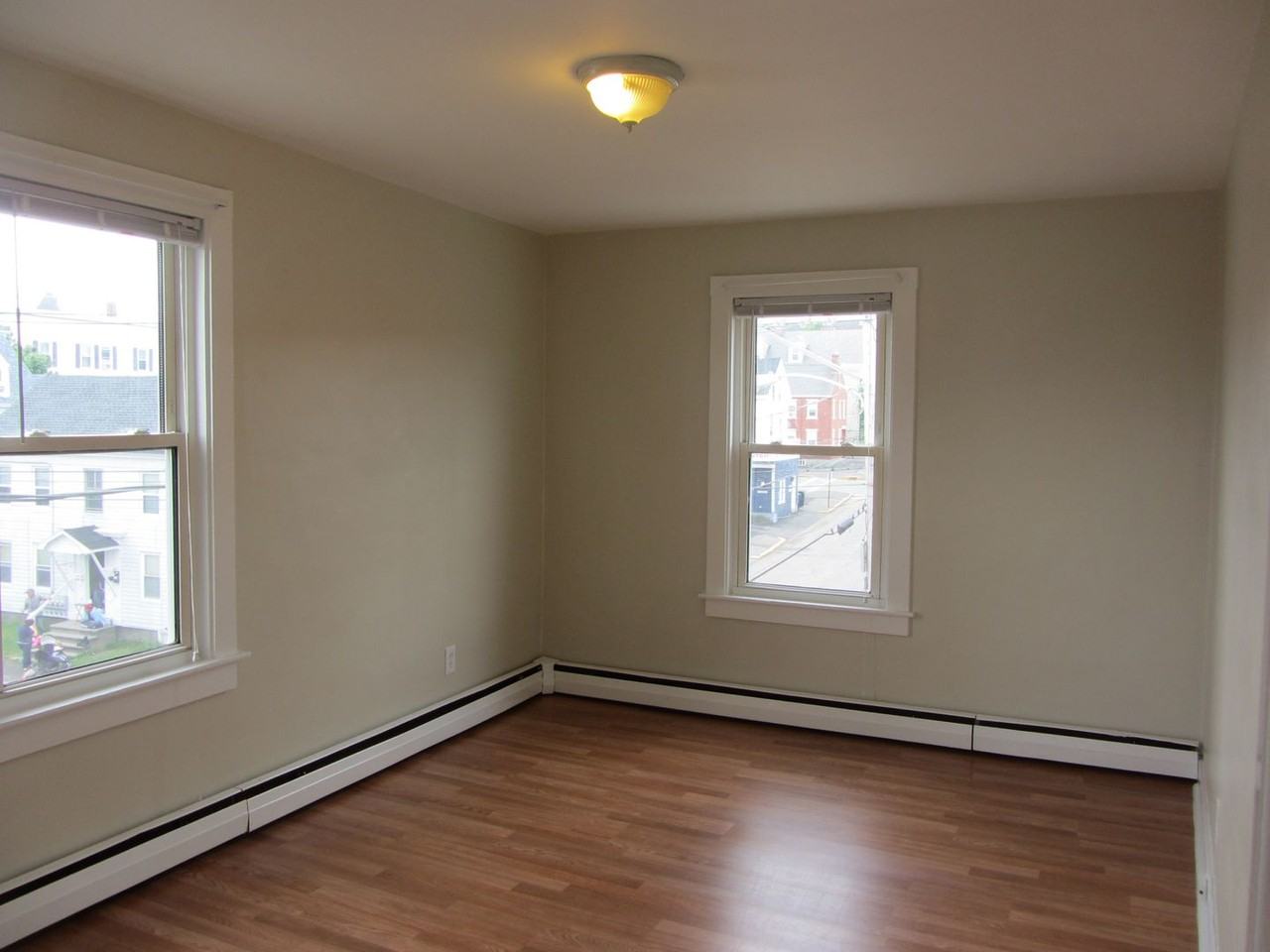 13 Bacon St - Photo 5 of 13