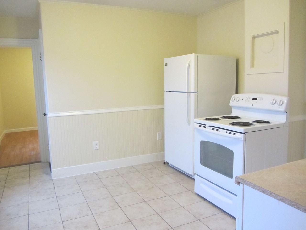 44 Jefferson St - Photo 3 of 13