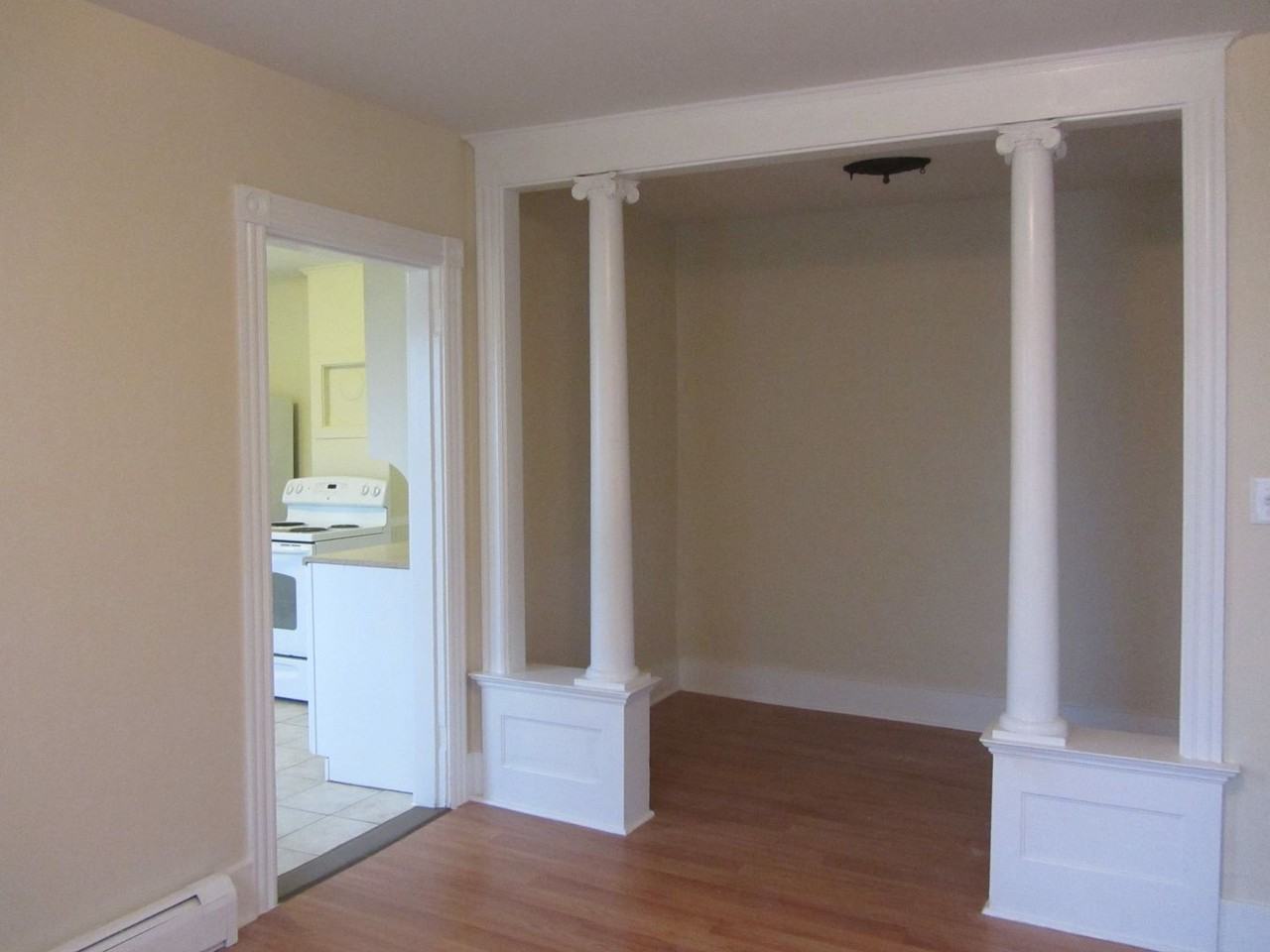 44 Jefferson St - Photo 4 of 13