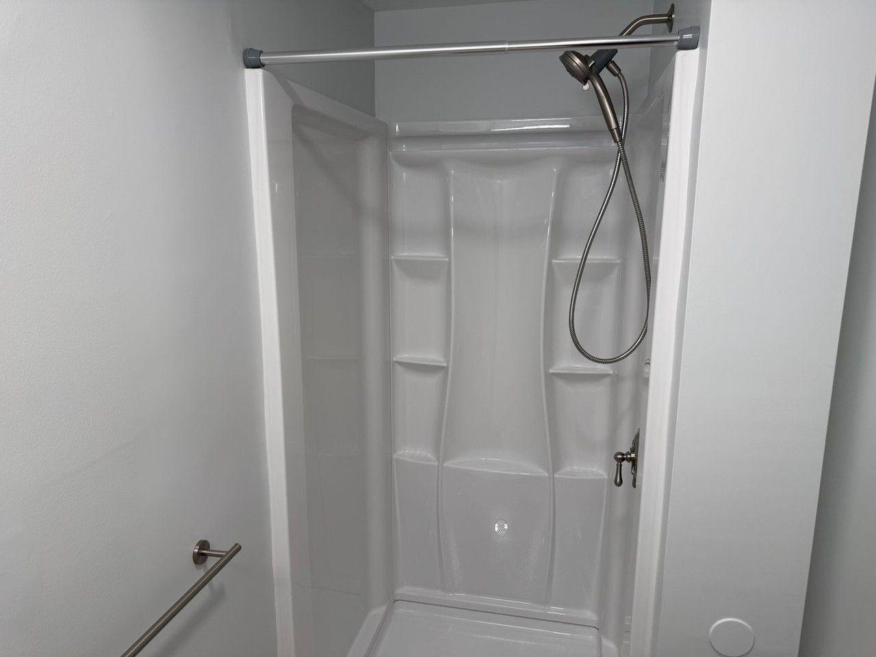 137 Temple Ave - Photo 6 of 10