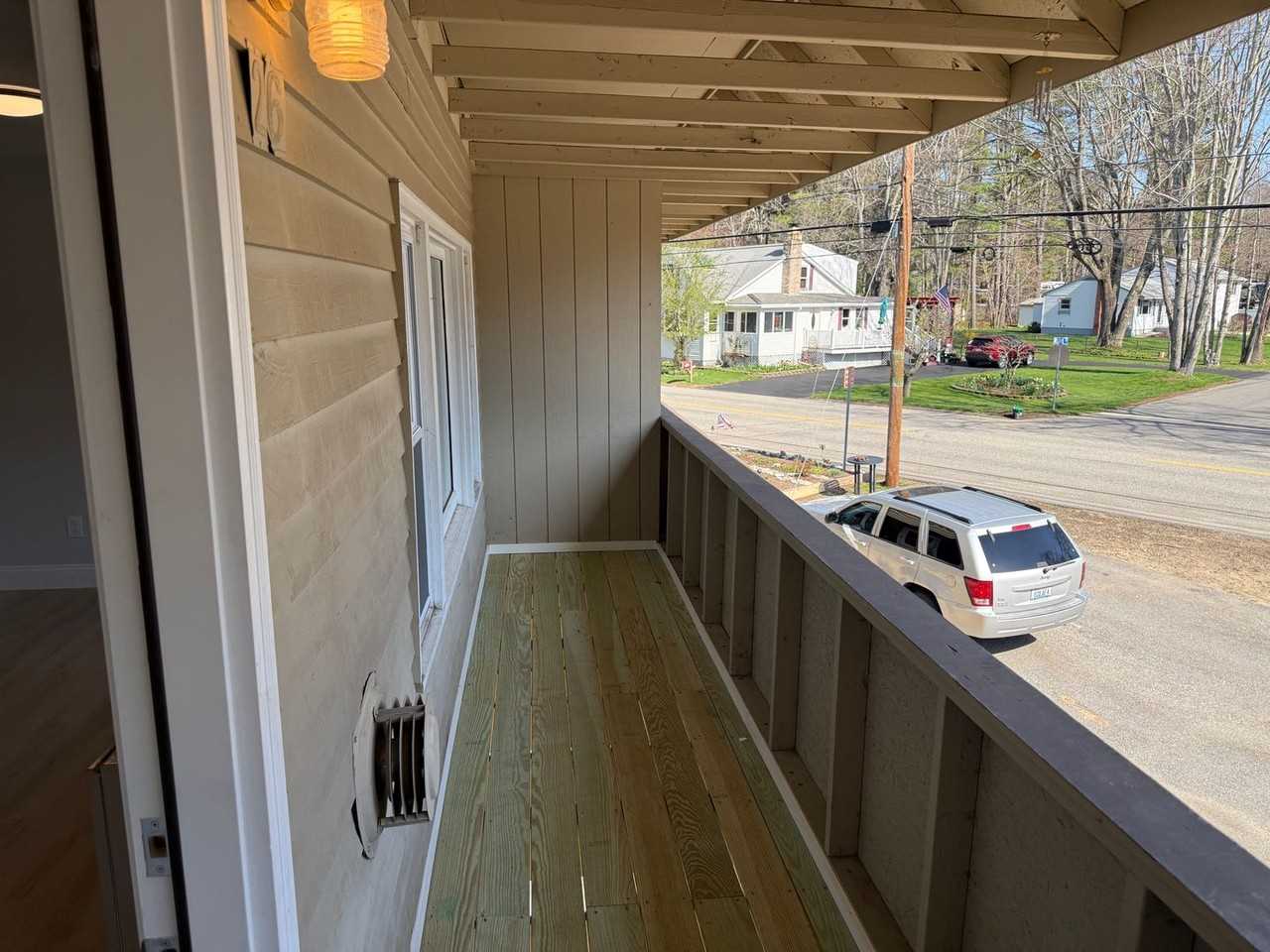 137 Temple Ave - Photo 7 of 10