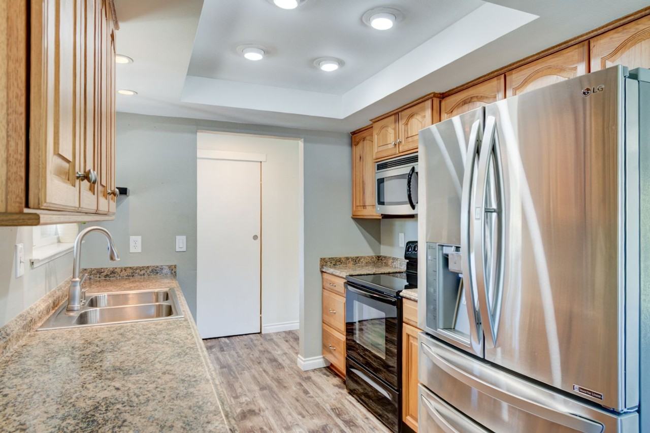 790 Nw Dory Dr - Photo 3 of 22