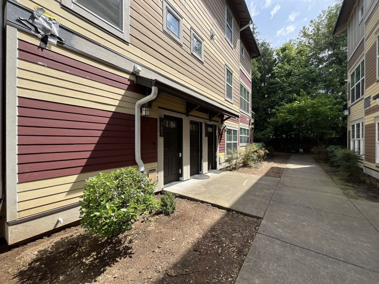 22858 Sw Forest Creek Dr #203 - Photo 3 of 36