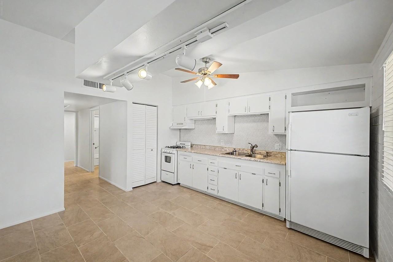 10606 W Oakmont Dr - Photo 4 of 13
