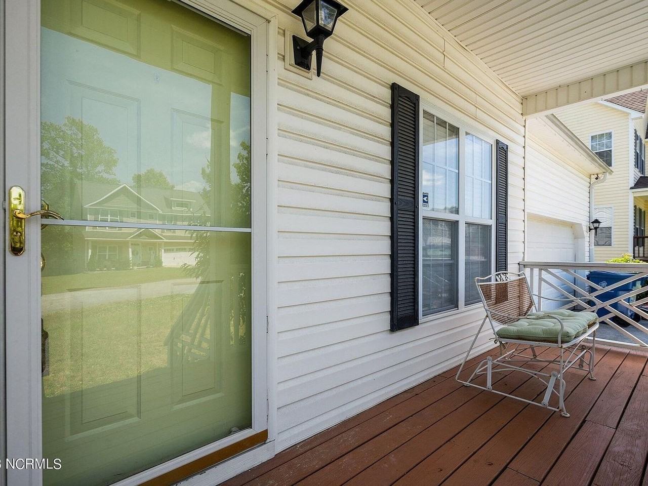 1010 Meridian Dr - Photo 3 of 50