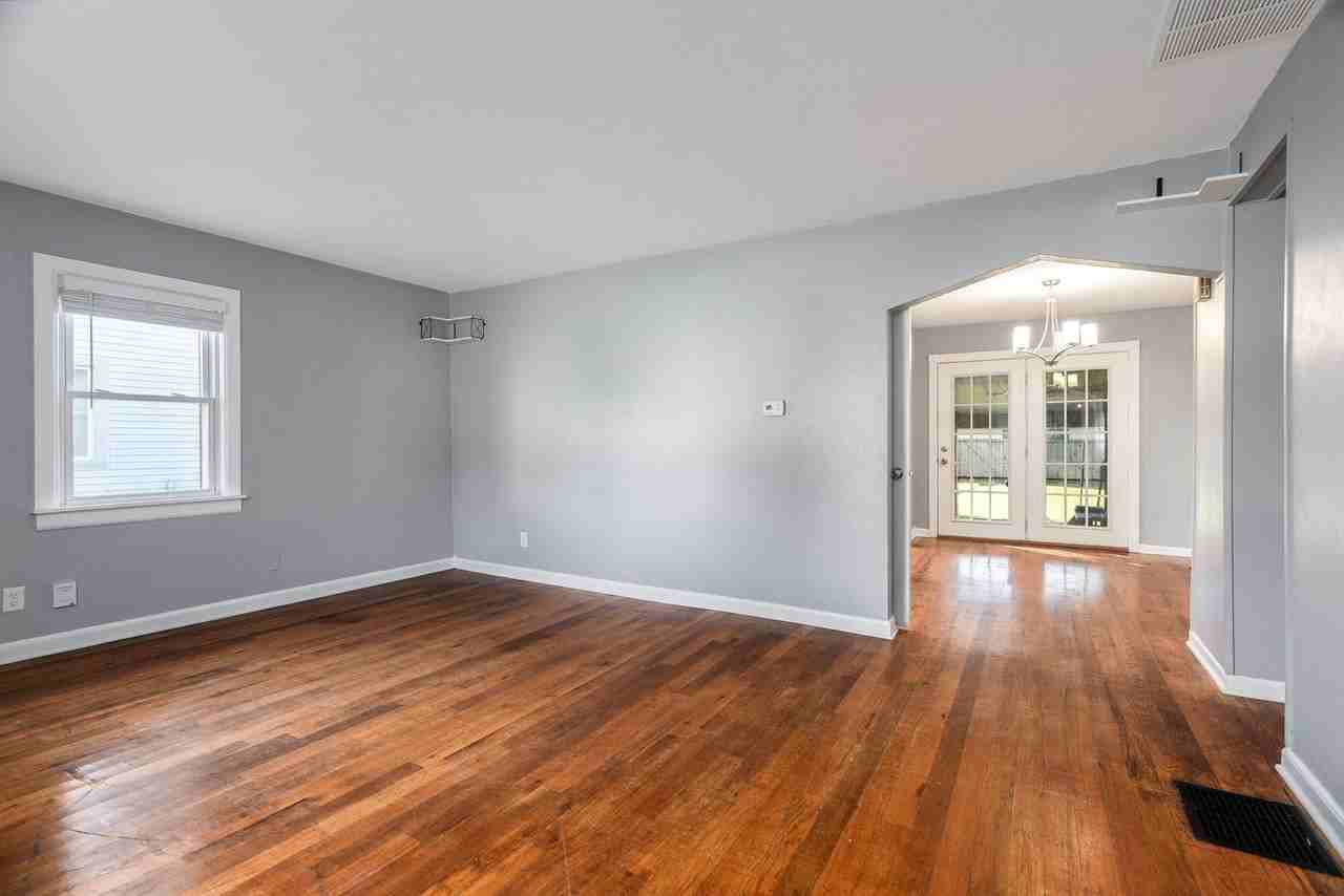 2209 Monon Ave - Photo 2 of 23