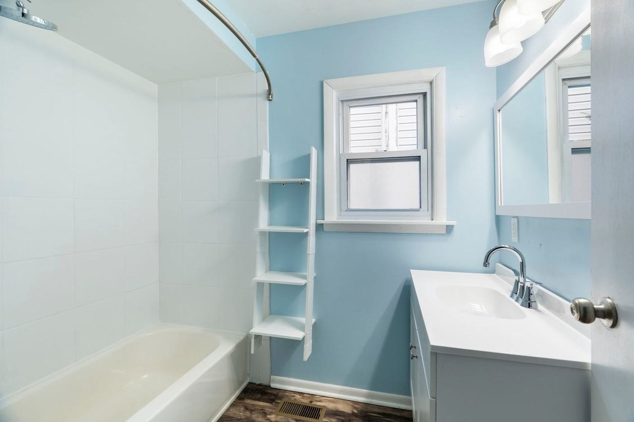 2209 Monon Ave - Photo 5 of 23