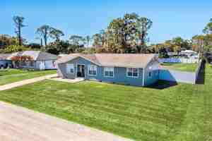 featured image of 323 Greenwood Ave