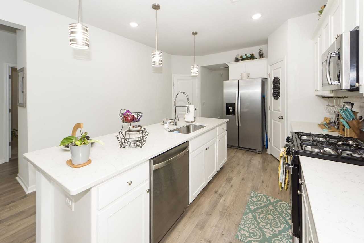 117 Sequoia Ln - Photo 6 of 34