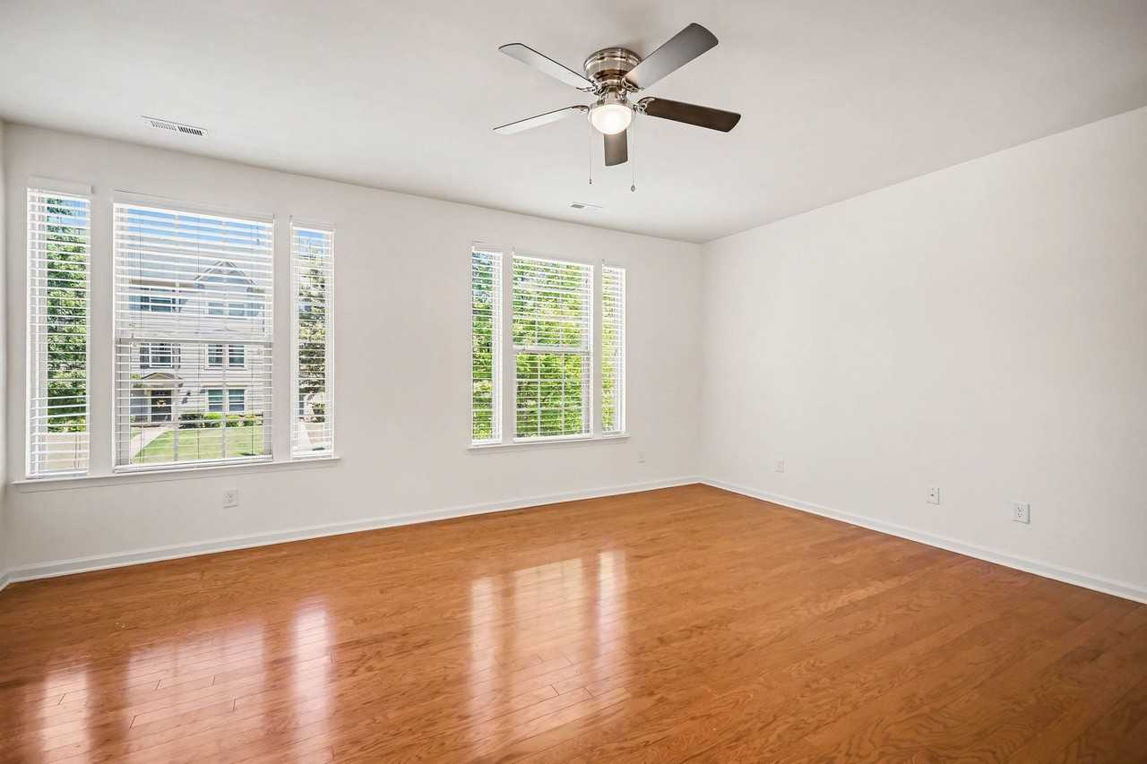 4035 Zilker Park Dr - Photo 6 of 30