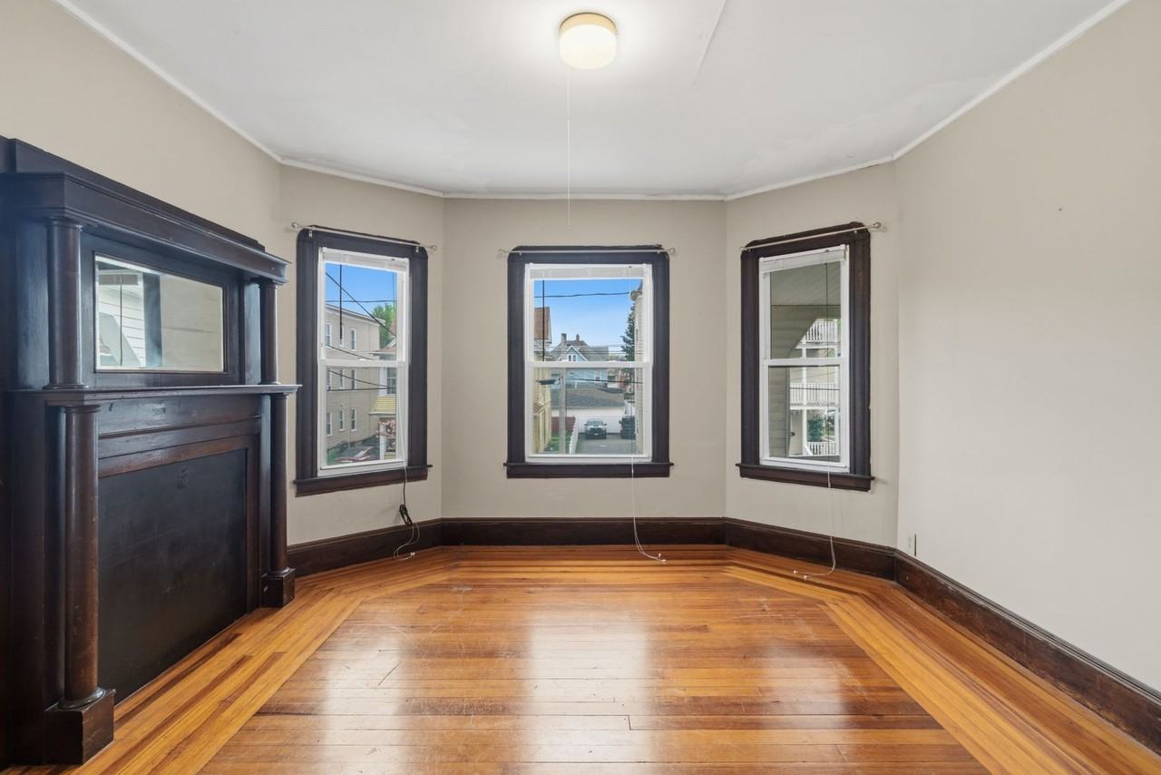 43 Elmdale St - Photo 2 of 14
