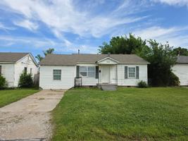 featured image of 310 W 35th St