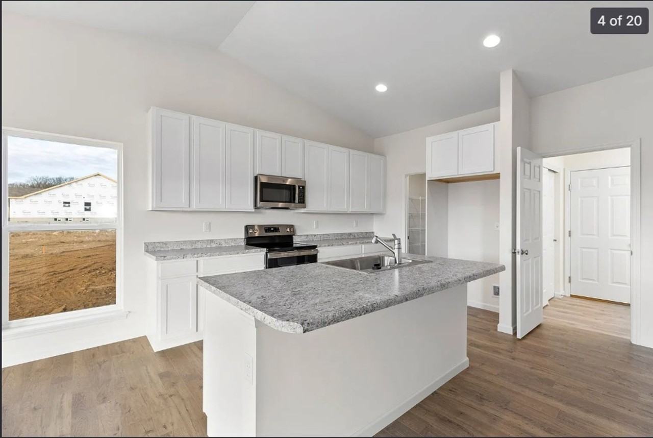 443 Sweetgrass Dr - Photo 4 of 13