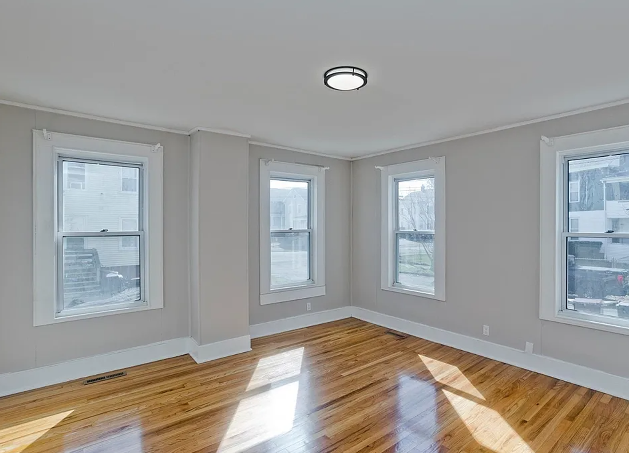 13 Hampden St - Photo 4 of 6