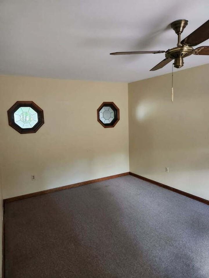 73 Elm St - Photo 5 of 18
