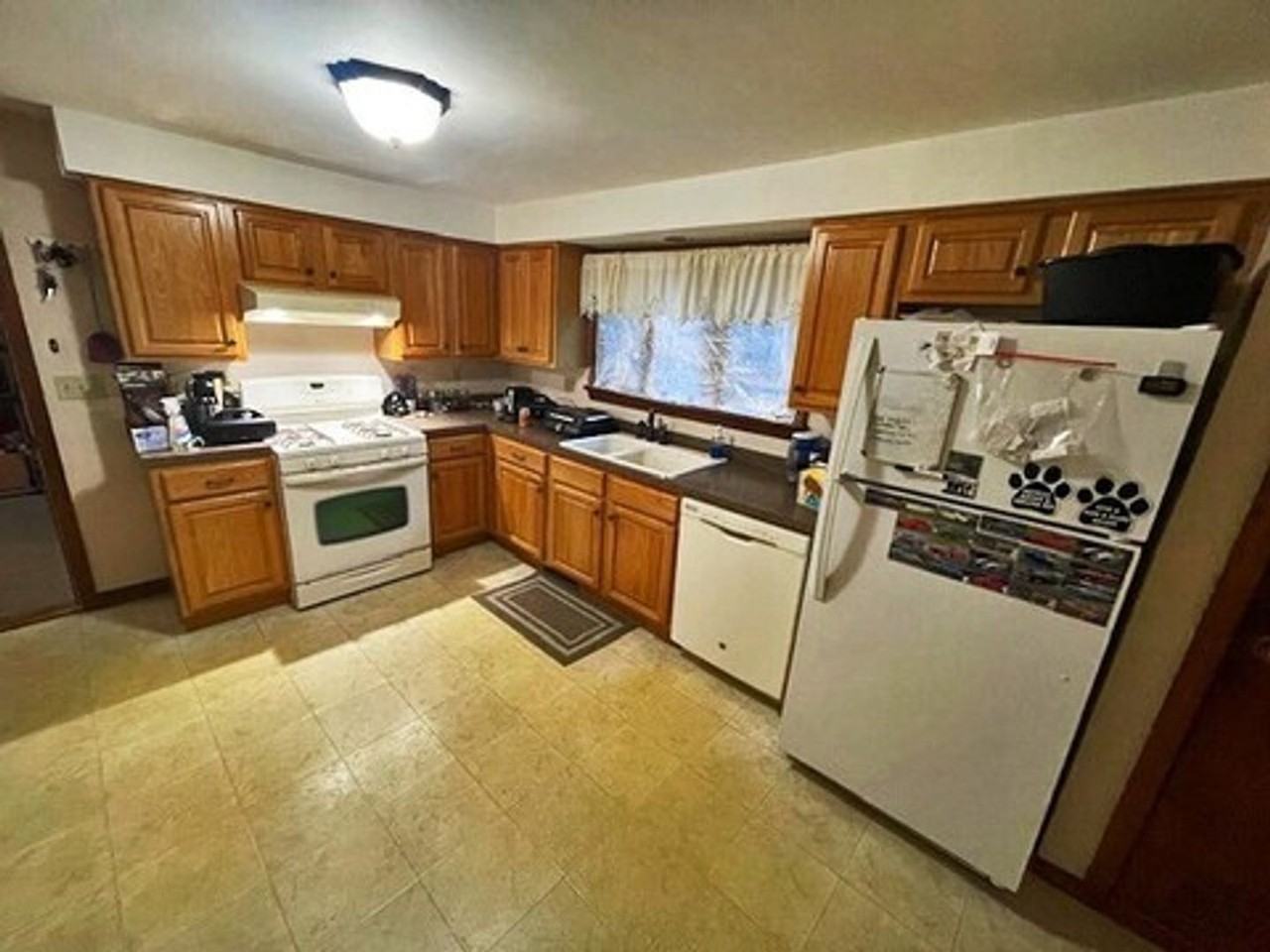 73 Elm St - Photo 6 of 18
