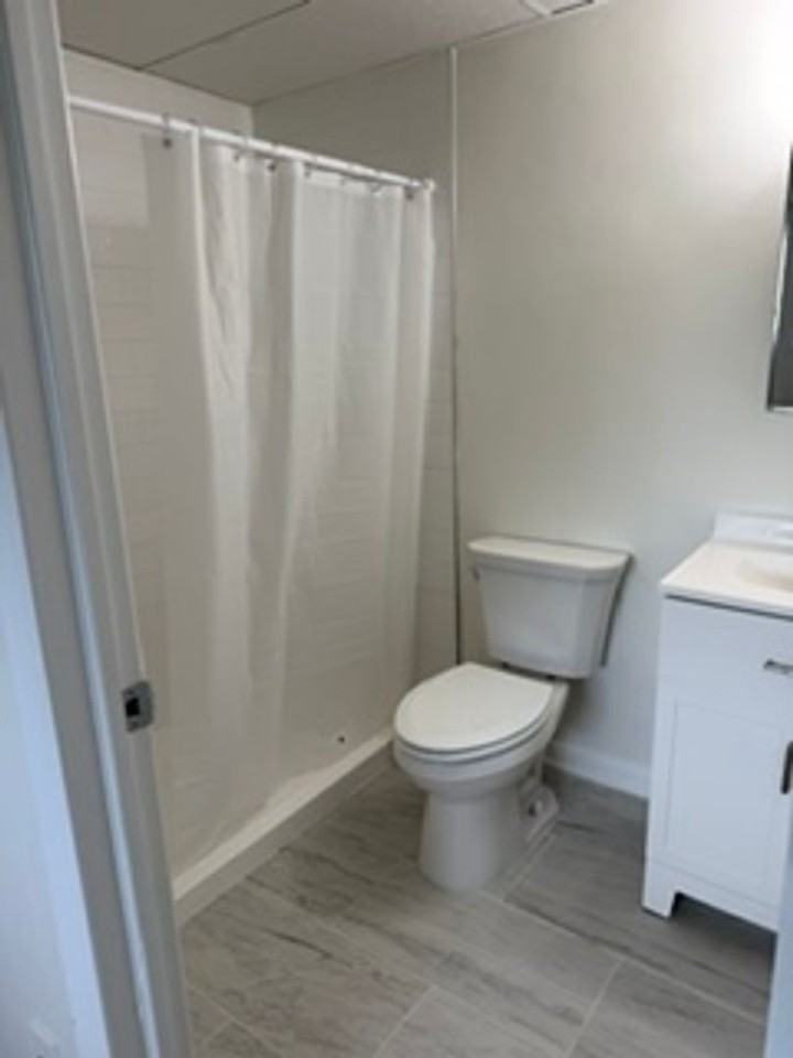 76 Pennsylvania Ave - Photo 2 of 5