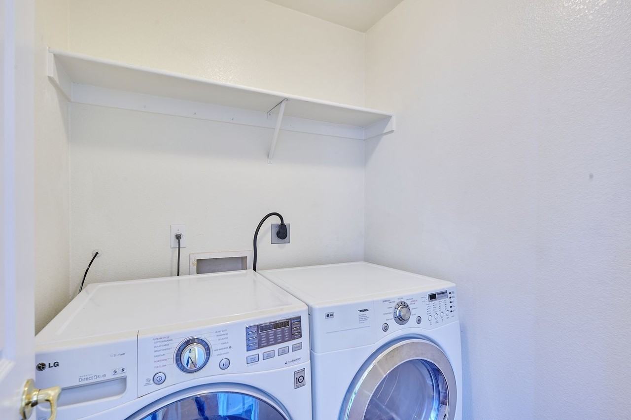414 N Drew St - Photo 2 of 22
