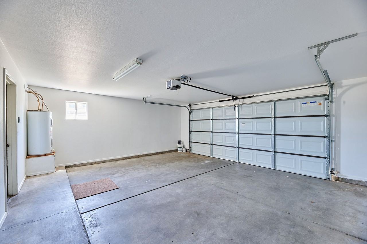 414 N Drew St - Photo 3 of 22