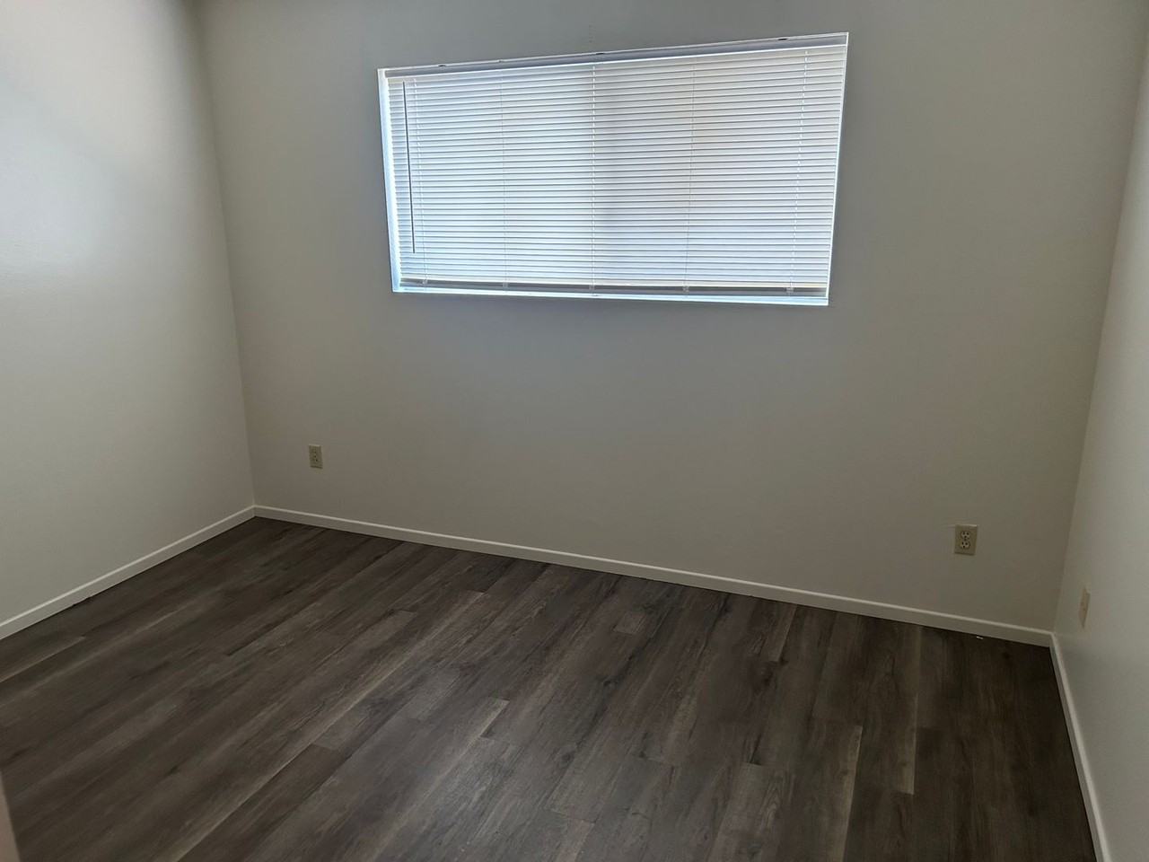 108 Garnsey Ave - Photo 5 of 7