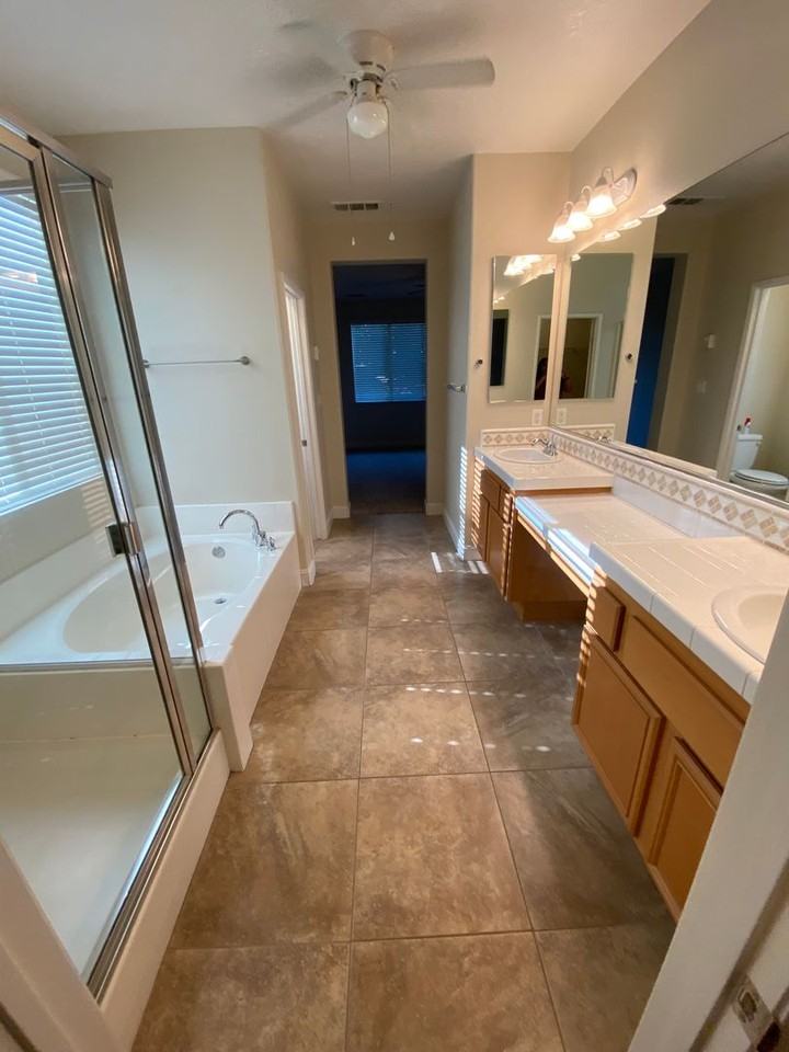 12318 Rambler Ave - Photo 5 of 24