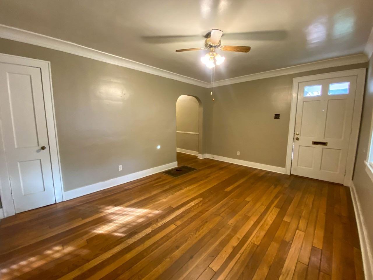 488 Ellsworth St - Photo 2 of 15