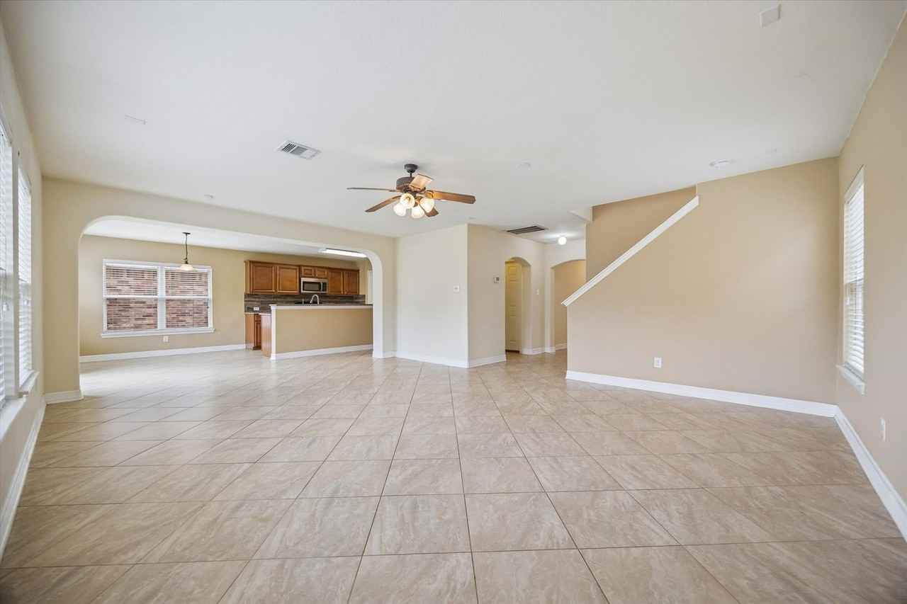 10108 Hidden Creek Falls Ln - Photo 5 of 17