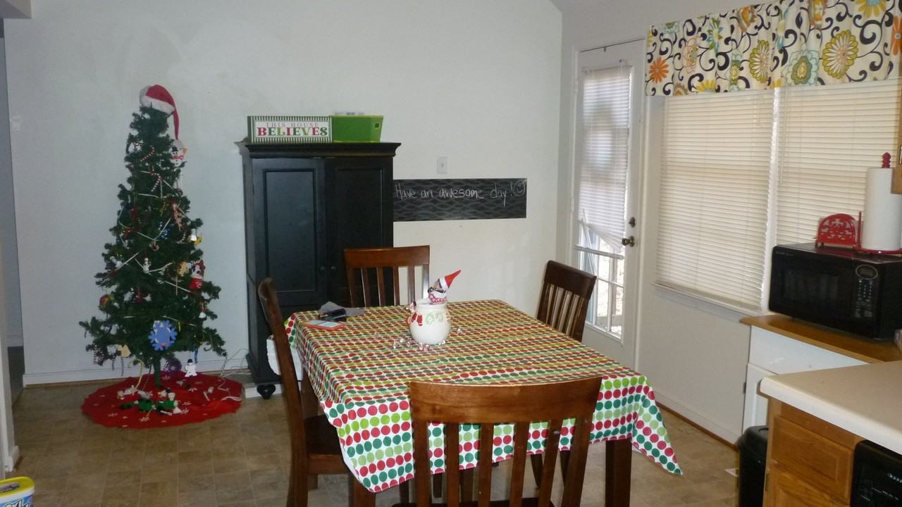 5633 Lake Sharon Dr - Photo 5 of 16