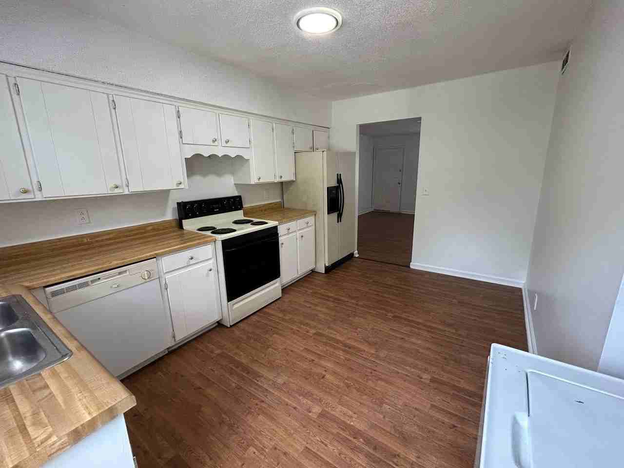 711 Frankfort Dr - Photo 4 of 10