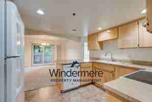 featured image of 300 N Oak Harbor St #B102