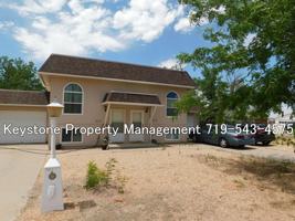featured image of 947 S Honeysuckle Dr