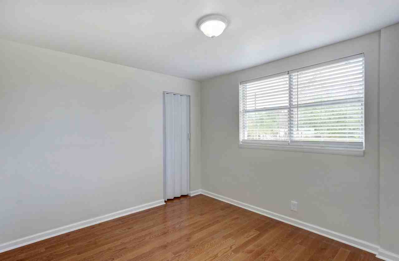737 E Gwinnett St #D - Photo 5 of 20