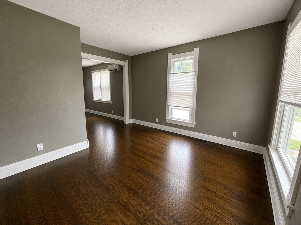 2024 Scott St - Photo 5 of 12