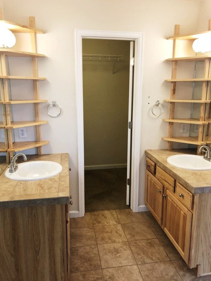 325 E Las Animas St - Photo 3 of 16
