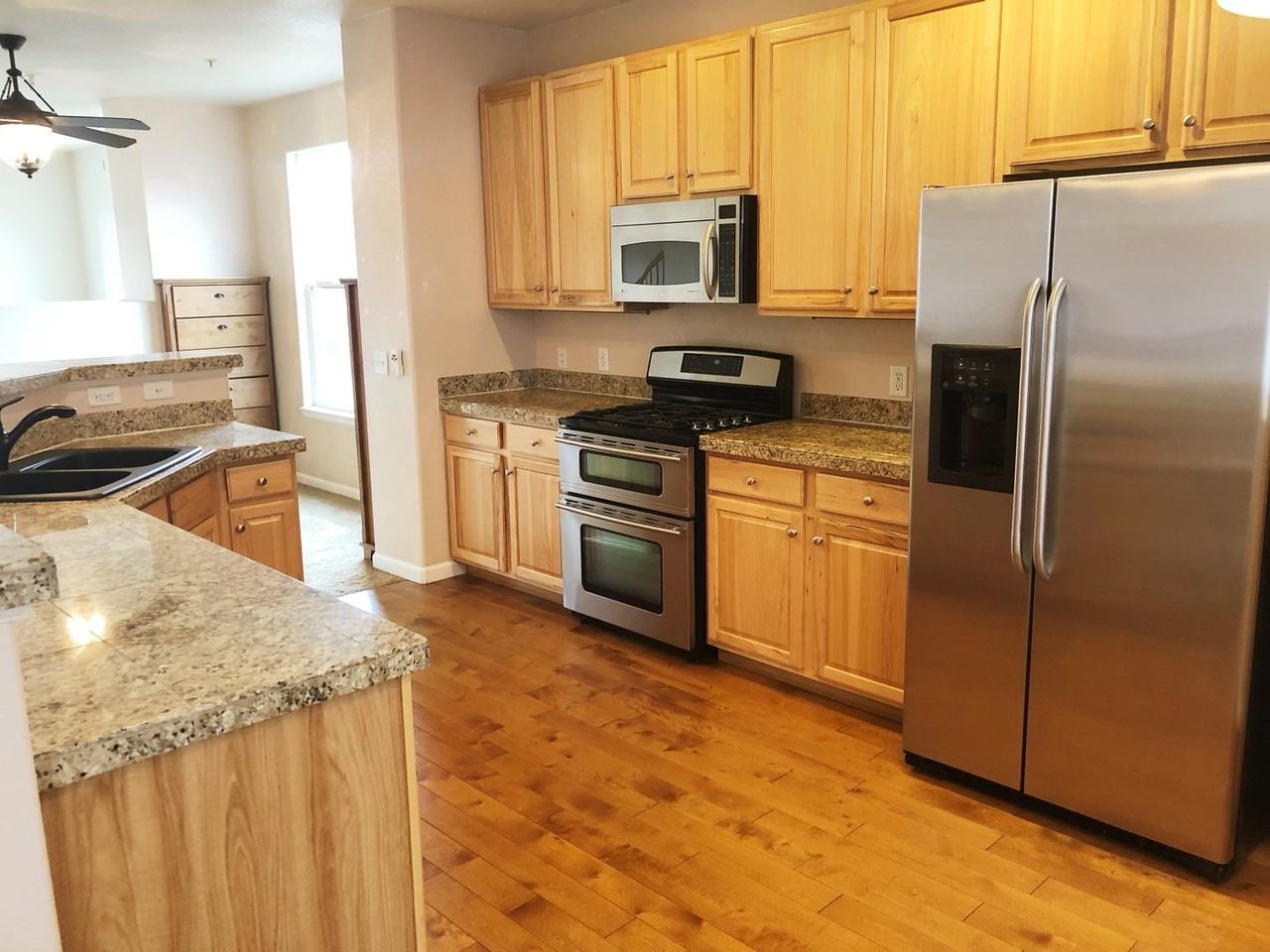 325 E Las Animas St - Photo 5 of 16